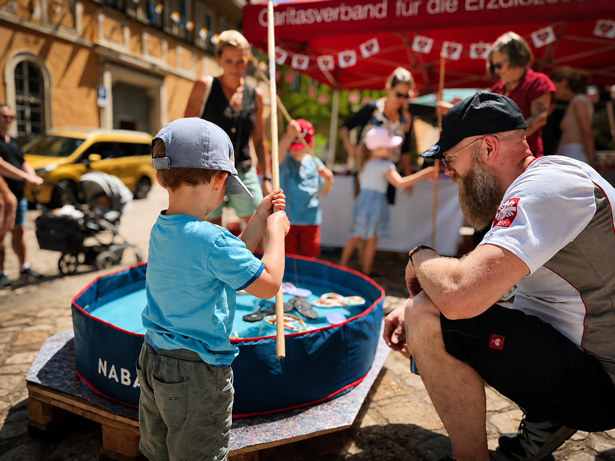 Heinrichsfest Schuhangeln Caritas